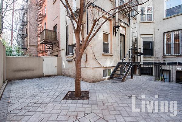 Building Photo - East Village 3 Bdr/2 Bath Duplex with Private Garden & Condo Finishes!