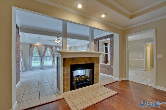 Building Photo - 131 Clubhouse Ln