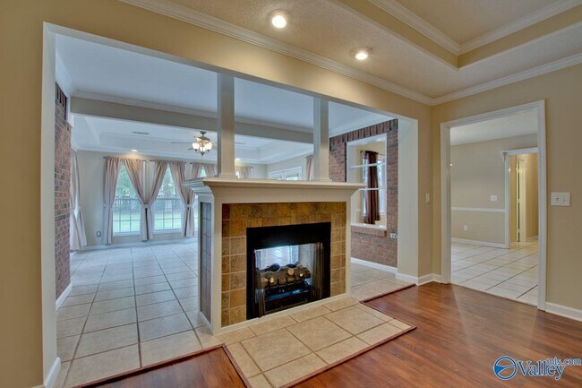 Foto del edificio - 131 Clubhouse Ln