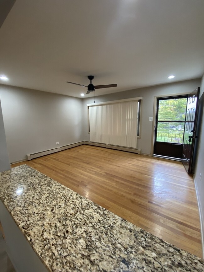 Building Photo - 23 N King Arthur Ct