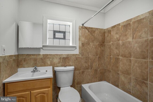 Foto del edificio - 2026 Ridge Ave