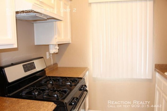Building Photo - 2 bedroom in Riverside CA 92506