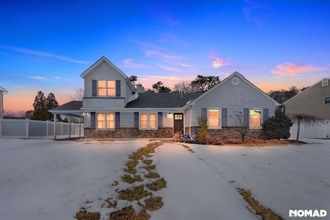 Building Photo - 102 Oak Glen Rd