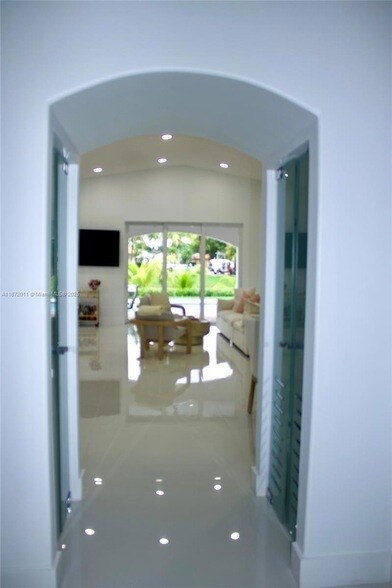 Foto del edificio - 16056 SW 66th Terrace