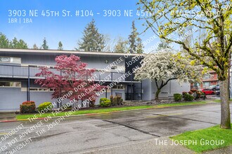 Building Photo - 3903 NE 45th St