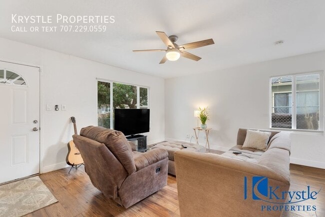 Building Photo - Nicely updated home in North Vallejo locat...