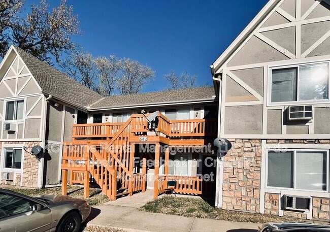 Foto del edificio - 561 N Somerset Terrace