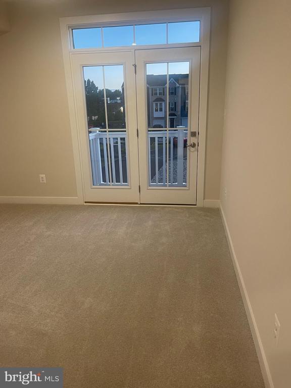 Foto del edificio - 8044 Williamson Blvd