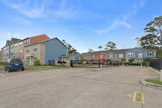Building Photo - 5262 Ella Blvd