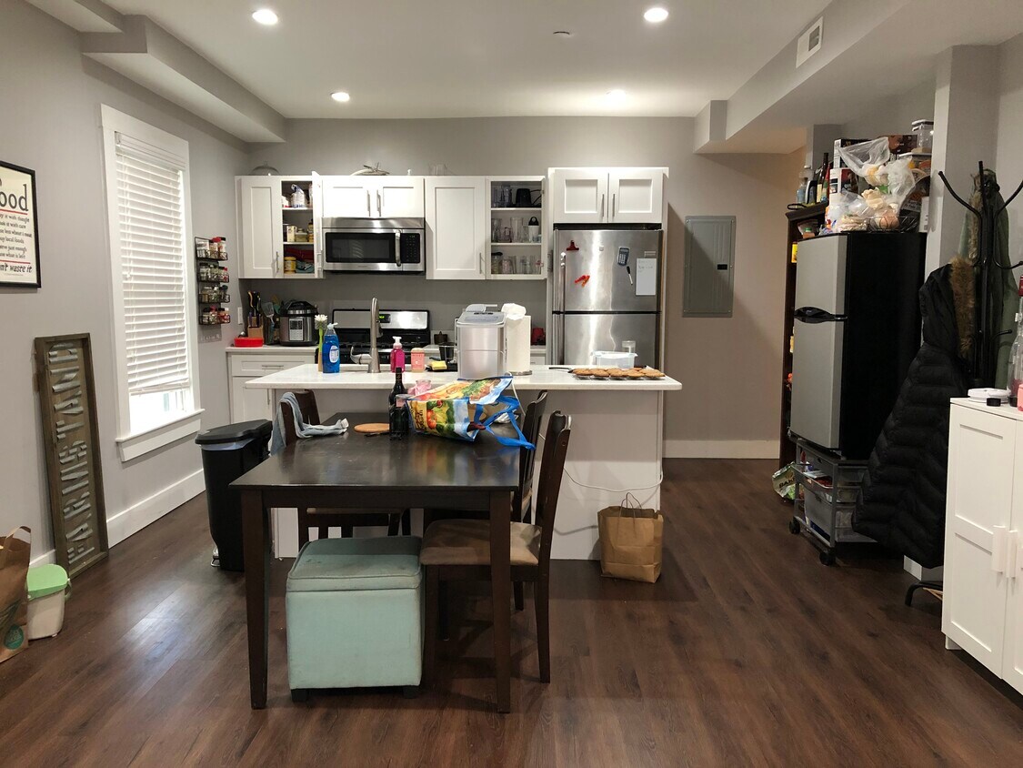 Foto principal - 188 Thorndike St