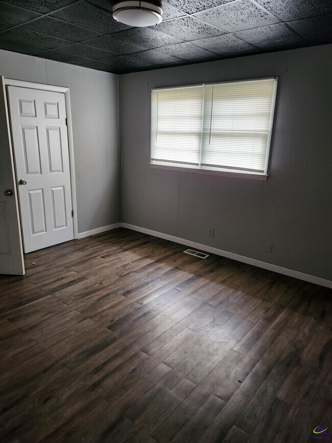 Foto del edificio - 300 Carolina B6 Ave