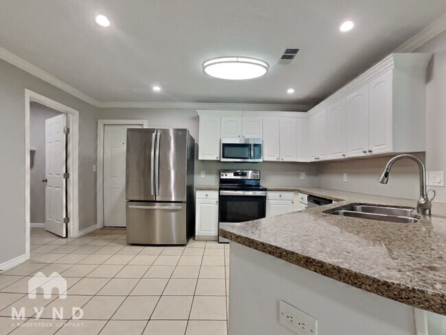 Foto del edificio - 1606 Briarcliff St