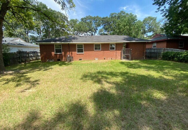Foto del edificio - 2914 Ramsey Rd