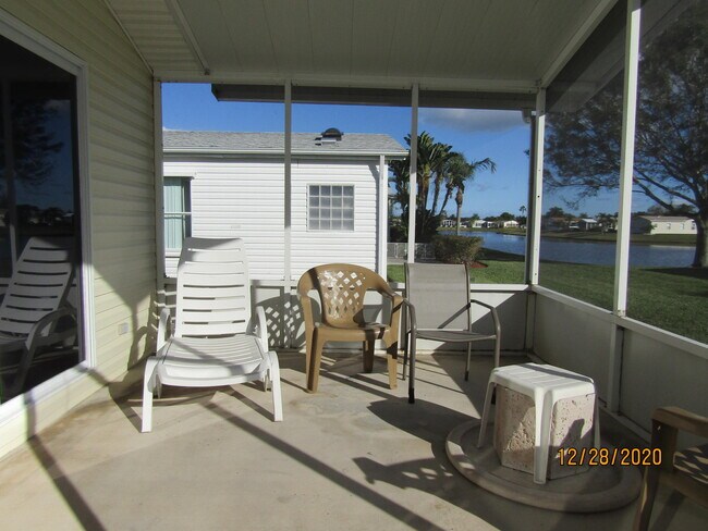 Building Photo - 7940 Meadowlark Ln