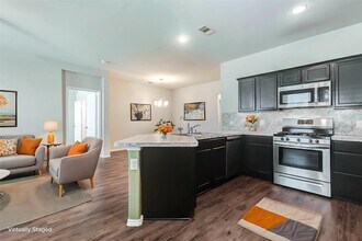 Building Photo - 5422 Dovetail Arbor Trace