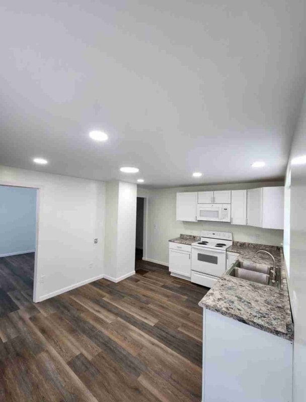 Foto principal - 200 South West End Boulevard
