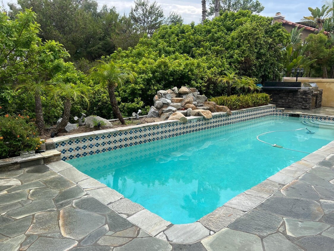 Primary Photo - 5027 McGill Way