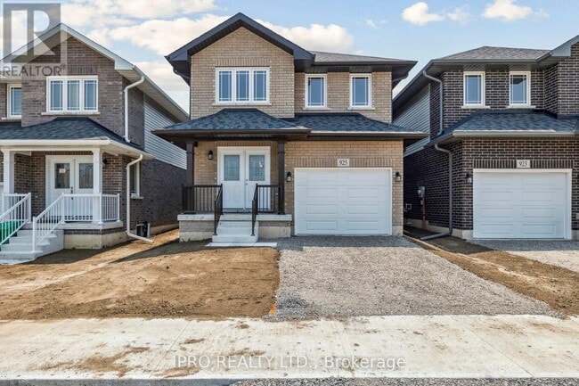 Building Photo - 925 Bamford Ter