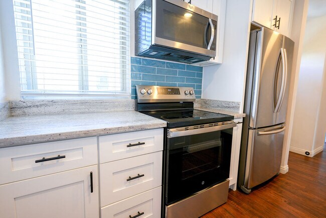 Kitchen - 4152 Mount Alifan Pl