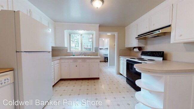 Building Photo - 2 br, 1 bath House - 114 Farallone Ave