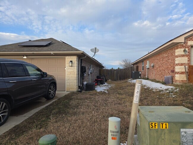 Foto del edificio - 3408 Lauren St