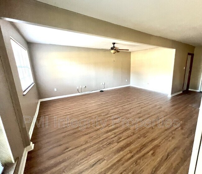 Foto del edificio - 730 S 14th St