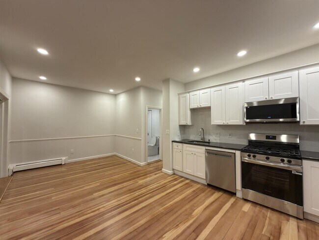 Foto del edificio - 172 Putnam Ave