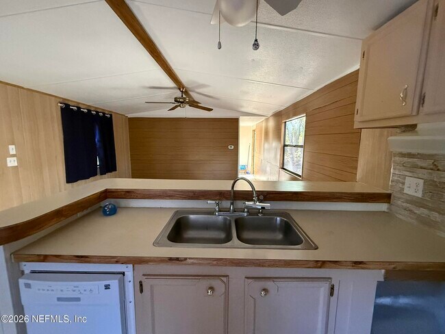 Foto del edificio - 1001 Diane St