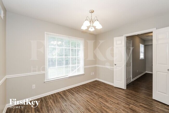 Building Photo - 5041 Cottage Ln