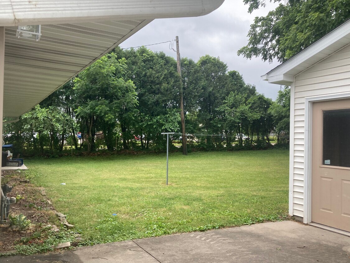 1111 Saint Clements St, Iowa City, IA 52245 Townhome Rentals in Iowa