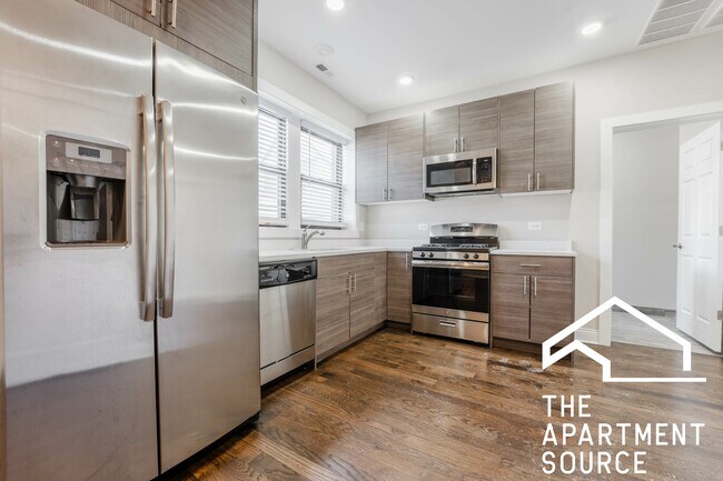 Foto del edificio - 2232 N Sawyer Ave