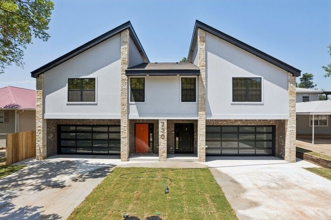 Photo - 230 N. Duncan Townhome