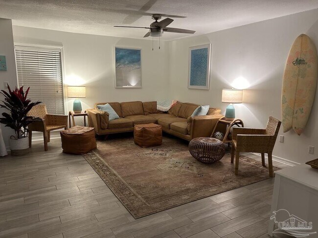 Foto del edificio - 1100 Fort Pickens Rd