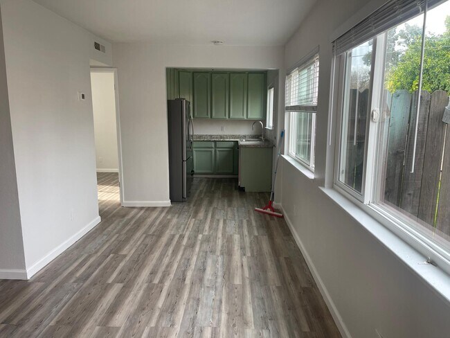 Building Photo - 5338 Karbet Way