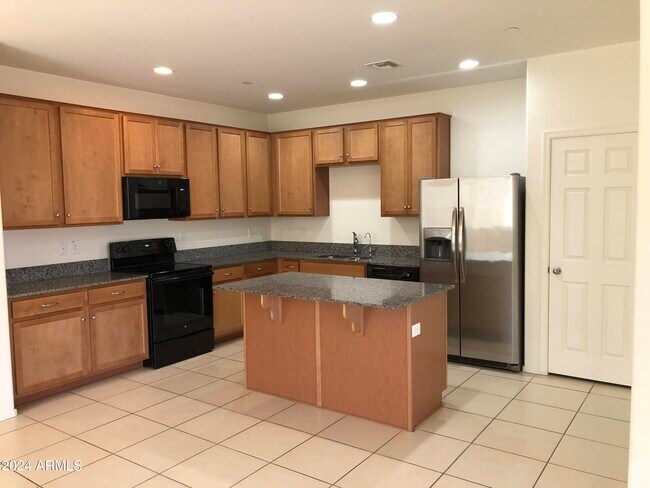 Foto del edificio - 21354 W Monte Vista Rd
