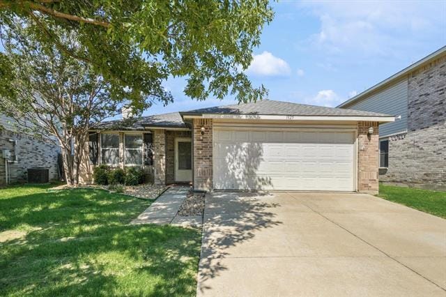 Building Photo - 1825 Lariat Dr