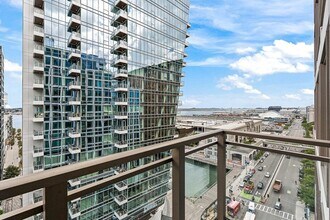 Building Photo - 133 Seaport Blvd