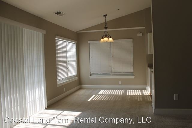 Building Photo - 3 br, 3 bath House - 67 Summerfield Ct. #621