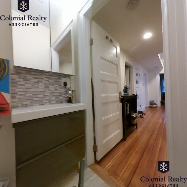Foto del edificio - 1616 Beacon St