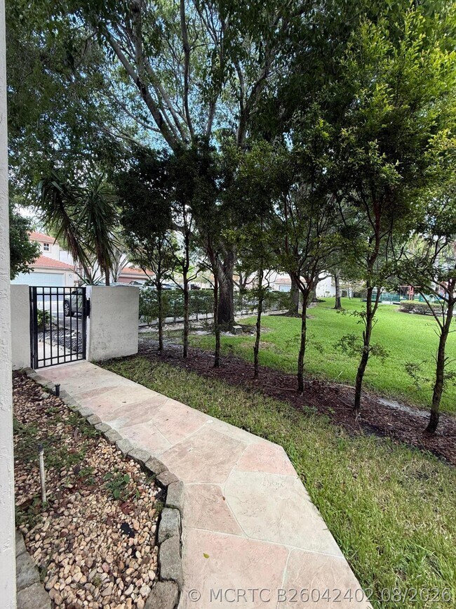 Foto del edificio - 218 NW 75th Terrace