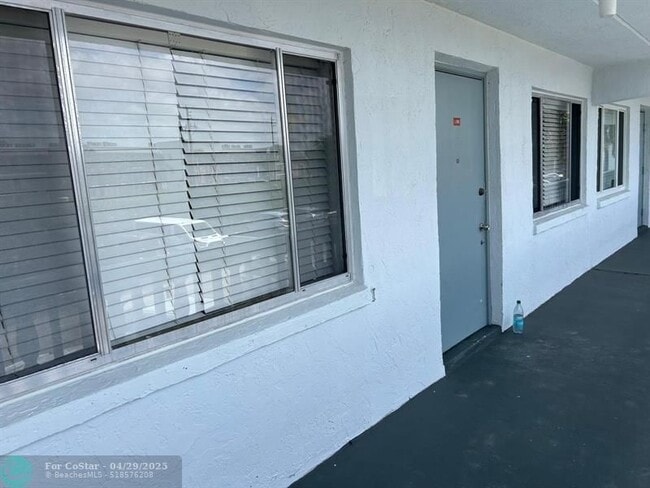 Building Photo - 2200 Springdale Blvd