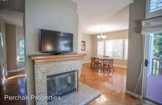 Foto del edificio - 3 br, 3 bath House - 1201 Ridgeview Place
