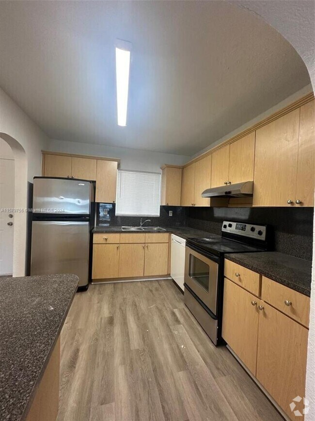 Golden Glades Apartments for Rent with Hardwood Floors Miami, FL 2