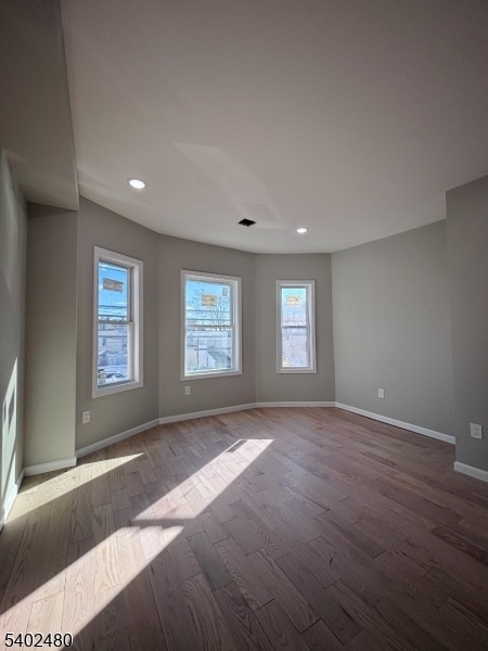 Building Photo - 788 E 18th St