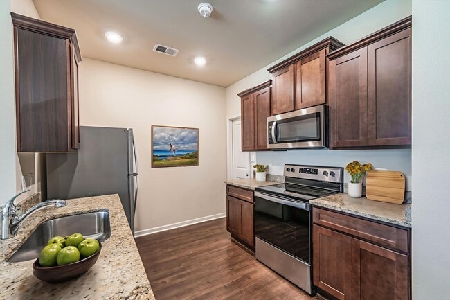 Building Photo - 6109 Rainbow Row