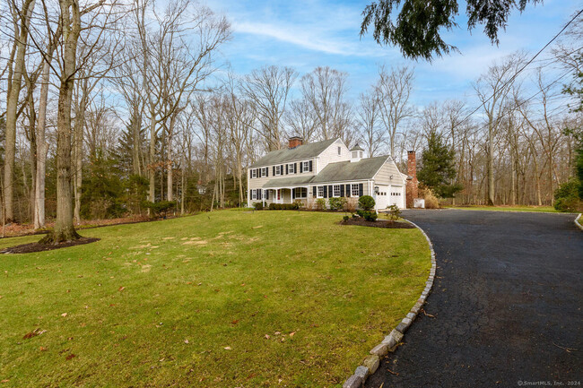 Building Photo - 8 Timber Ln