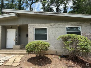 Building Photo - 628-630 Stiles Ave