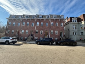 Building Photo - 2621 Cleinview Ave