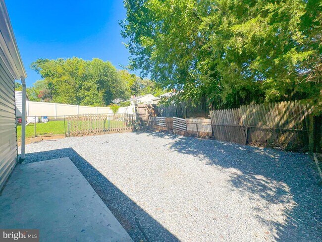 Building Photo - 2213 Matthew Henson Ave