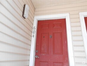 Building Photo - 2750 Holly Hall St
